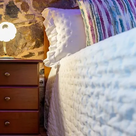 Casa Dos Penedos * Abrunheira