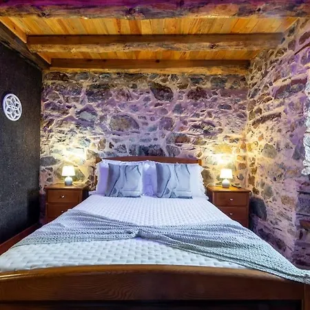 Casa Dos Penedos Holiday home *