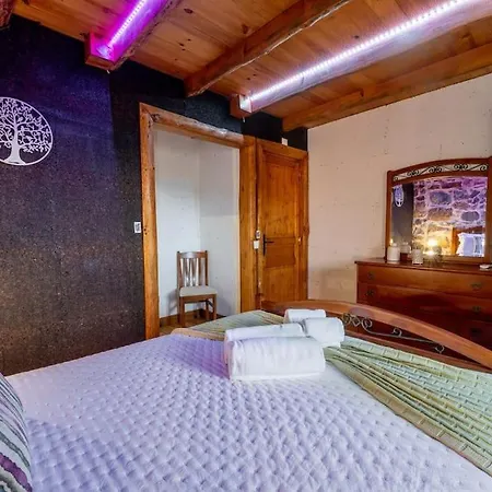 Casa Dos Penedos 度假居 *