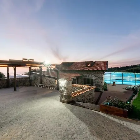 Casa Dos Penedos * Abrunheira