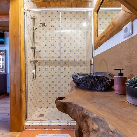 Casa Dos Penedos 度假居 *